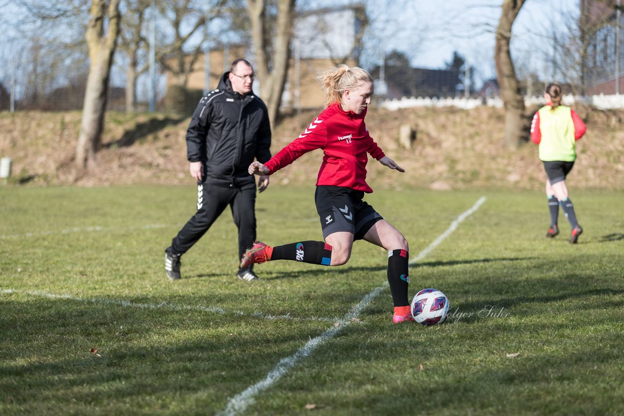 Bild 157 - F Rot Schwarz Kiel - SV Henstedt Ulzburg 2 : Ergebnis: 1:1